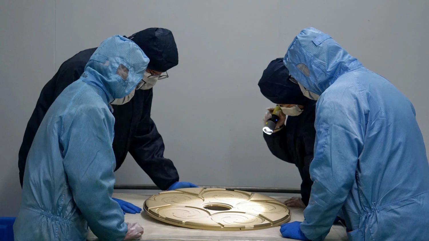 Benvenuti i clienti per visitare il rivestimento SIC di Veteksemicon/ TAC Coating and Epitaxy Process Factory